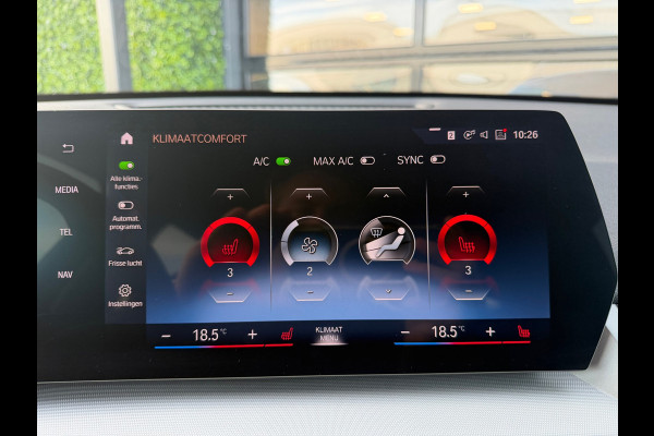 BMW X1 SDrive18i 136PK Aut. | Camera | Carplay | 19" M-Sport | Dealer Ond.