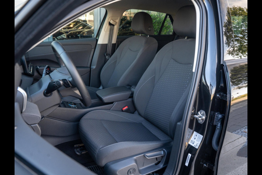 Volkswagen T-Roc 1.5 eTsi Automaat Life | Stoelverwarming | Camera | Adaptive Cruise