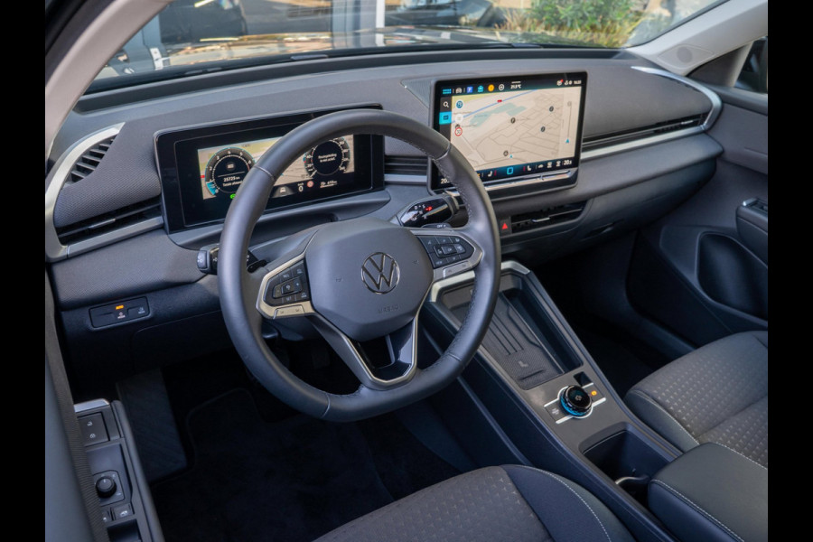 Volkswagen T-Roc 1.5 eTsi Automaat Life | Stoelverwarming | Camera | Adaptive Cruise