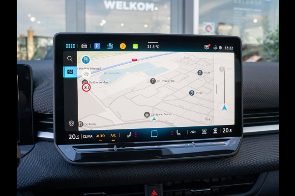 Volkswagen T-Roc 1.5 eTsi Automaat Life | Stoelverwarming | Camera | Adaptive Cruise