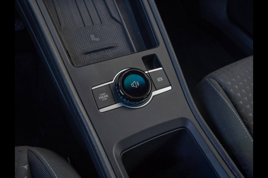 Volkswagen T-Roc 1.5 eTsi Automaat Life | Stoelverwarming | Camera | Adaptive Cruise