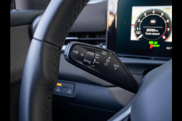 Volkswagen T-Roc 1.5 eTsi Automaat Life | Stoelverwarming | Camera | Adaptive Cruise