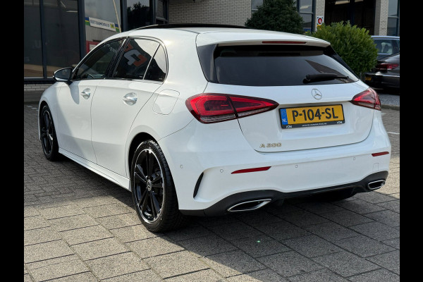 Mercedes-Benz A200 Premium AMG PAKKET l SFEERVERL. l PANO l TREKHAAK