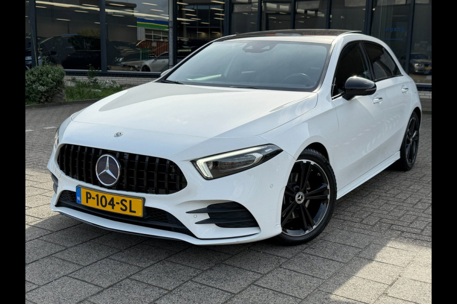 Mercedes-Benz A200 Premium AMG PAKKET l SFEERVERL. l PANO l TREKHAAK