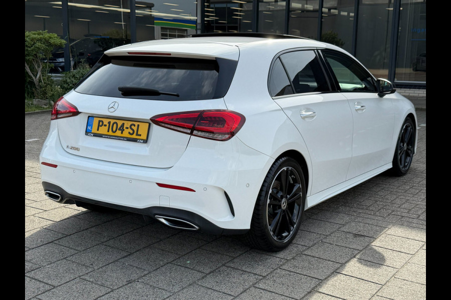 Mercedes-Benz A200 Premium AMG PAKKET l SFEERVERL. l PANO l TREKHAAK
