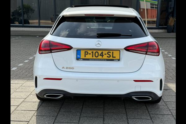 Mercedes-Benz A200 Premium AMG PAKKET l SFEERVERL. l PANO l TREKHAAK
