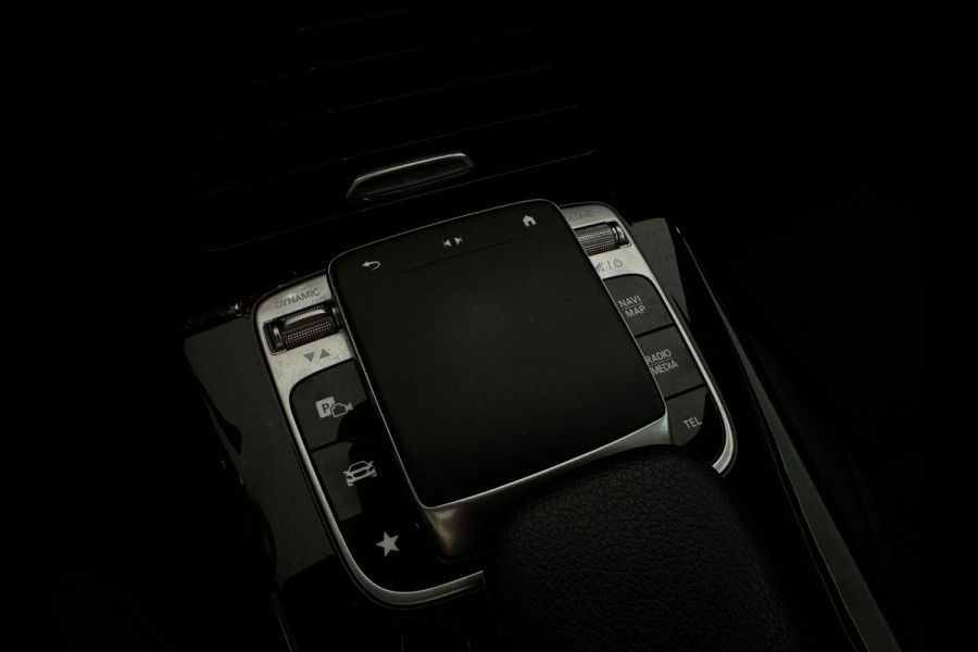 Mercedes-Benz A-Klasse 220 AMG Pano|Burmester|Cruise Control|Sfeer|Lane Assist