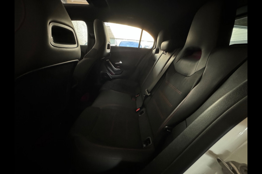 Mercedes-Benz A-Klasse 220 AMG Pano|Burmester|Cruise Control|Sfeer|Lane Assist