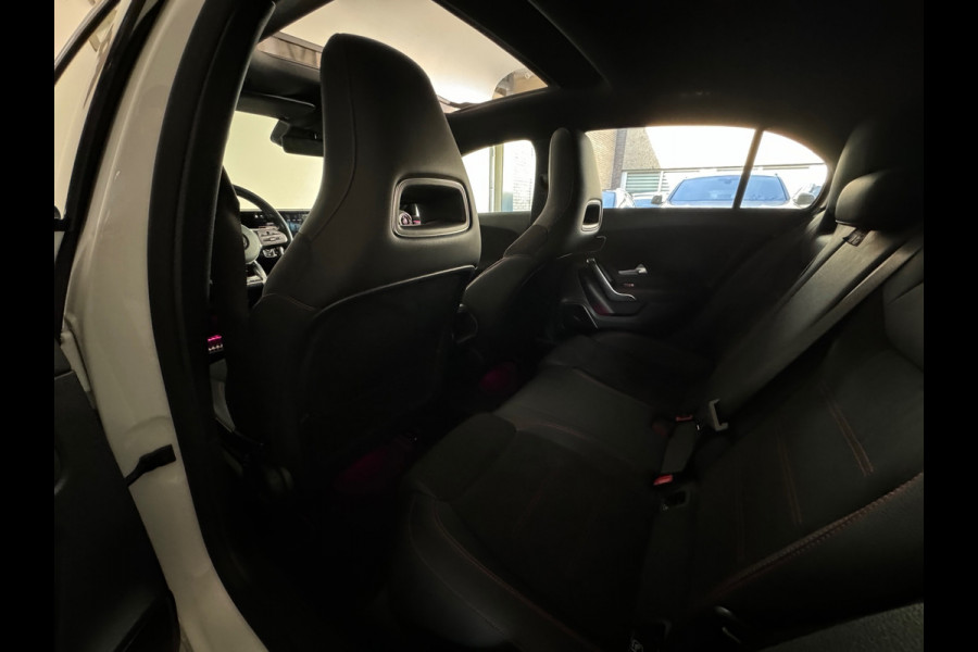 Mercedes-Benz A-Klasse 220 AMG Pano|Burmester|Cruise Control|Sfeer|Lane Assist