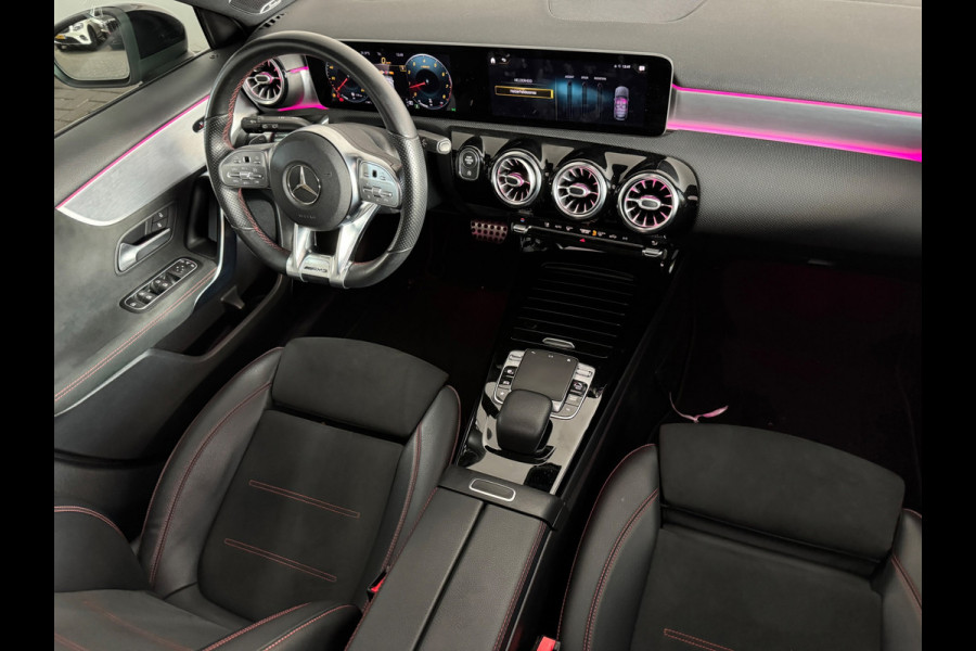 Mercedes-Benz A-Klasse 220 AMG Pano|Burmester|Cruise Control|Sfeer|Lane Assist