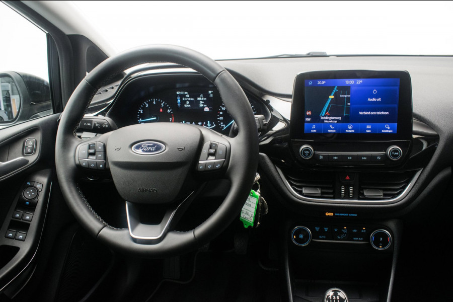 Ford Fiesta 1.0 EcoBoost 125PK Hybrid Titanium NL-auto [ Carplay LED Draadloze Telefoonlader Parkeersensoren Climate Control ]
