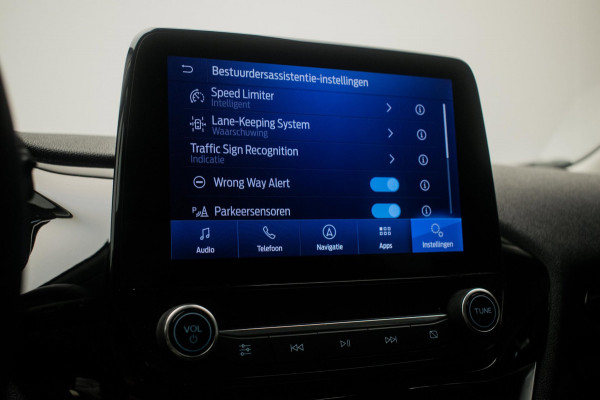 Ford Fiesta 1.0 EcoBoost 125PK Hybrid Titanium NL-auto [ Carplay LED Draadloze Telefoonlader Parkeersensoren Climate Control ]