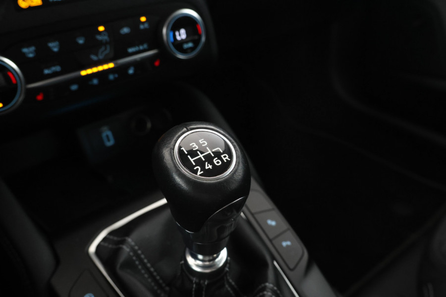 Ford Focus 1.0 EcoBoost Hybrid Titanium X Business Trekhaak! Winter pakket, Climate