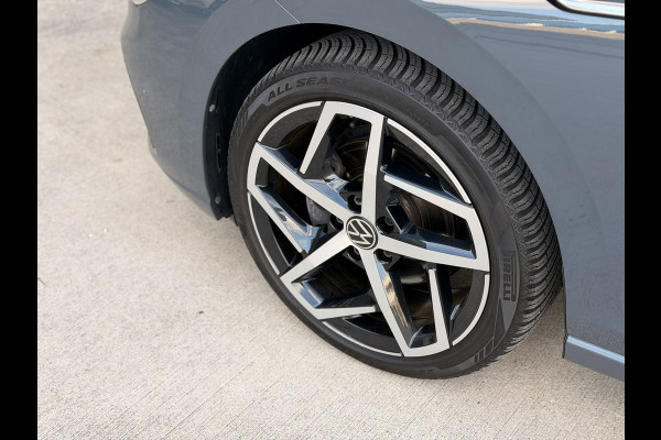 Volkswagen Golf 1.5 eTSI DSG IQ 18'' Massage Sfeer ACC DCC