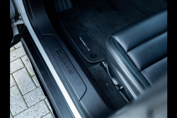 Porsche Taycan Cross Turismo 4 93 kWh | Bose sound | Adaptive Cruise Control | Camera | Panoramadak | Color Krijt 3H