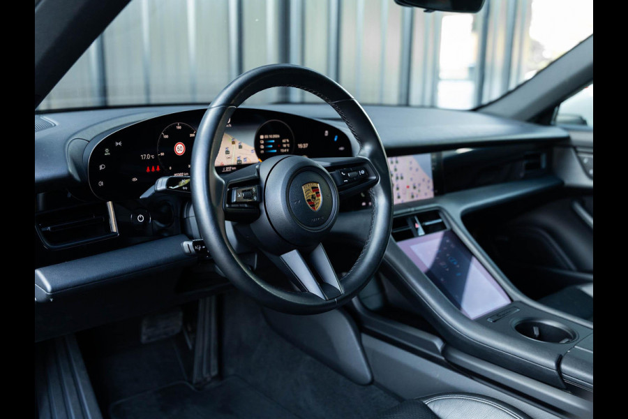 Porsche Taycan Cross Turismo 4 93 kWh | Bose sound | Adaptive Cruise Control | Camera | Panoramadak | Color Krijt 3H