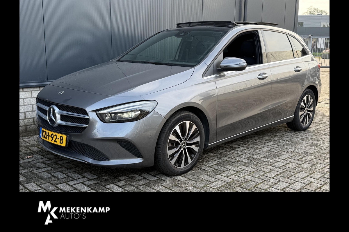 Mercedes-Benz B-Klasse 250 e 17"/SOH 100%/Leder/Panoramadak/Matrix LED/Keyless/Stoelverwarming/Sfeerverlichting/Camera/PDC v+a/