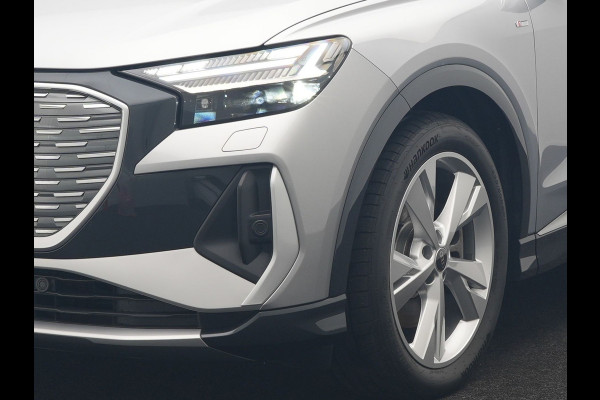 Audi Q4 e-tron 40 S Line 77 kWh 204pk Dealer O.H. | Panodak | Adaptive Cruise | Head Up | Camera | Matrix LED | Camera | Warmtepomp | Sportstoelen Memory & Verwarmd | Stuur Verwarmd | Apple Carplay | Navigatie | DAB |