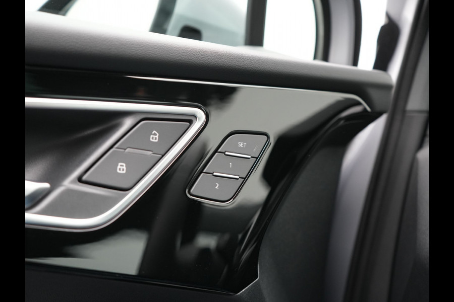 Audi Q4 e-tron 40 S Line 77 kWh 204pk Dealer O.H. | Panodak | Adaptive Cruise | Head Up | Camera | Matrix LED | Camera | Warmtepomp | Sportstoelen Memory & Verwarmd | Stuur Verwarmd | Apple Carplay | Navigatie | DAB |