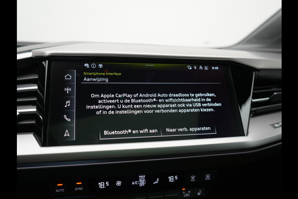 Audi Q4 e-tron 40 S Line 77 kWh 204pk Dealer O.H. | Panodak | Adaptive Cruise | Head Up | Camera | Matrix LED | Camera | Warmtepomp | Sportstoelen Memory & Verwarmd | Stuur Verwarmd | Apple Carplay | Navigatie | DAB |