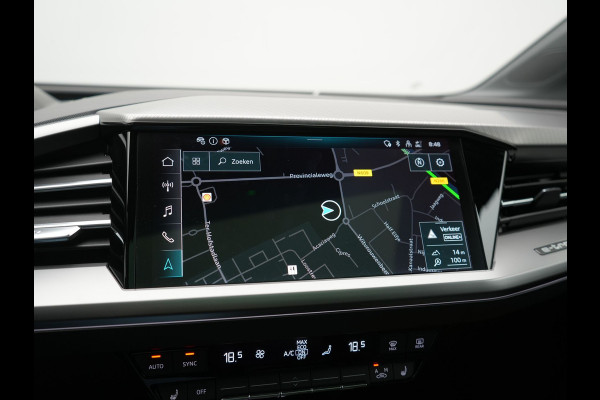 Audi Q4 e-tron 40 S Line 77 kWh 204pk Dealer O.H. | Panodak | Adaptive Cruise | Head Up | Camera | Matrix LED | Camera | Warmtepomp | Sportstoelen Memory & Verwarmd | Stuur Verwarmd | Apple Carplay | Navigatie | DAB |