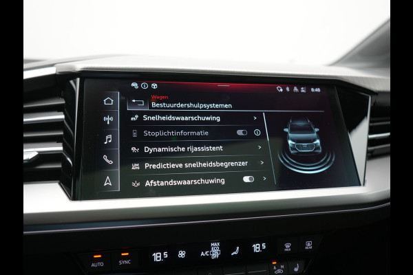 Audi Q4 e-tron 40 S Line 77 kWh 204pk Dealer O.H. | Panodak | Adaptive Cruise | Head Up | Camera | Matrix LED | Camera | Warmtepomp | Sportstoelen Memory & Verwarmd | Stuur Verwarmd | Apple Carplay | Navigatie | DAB |