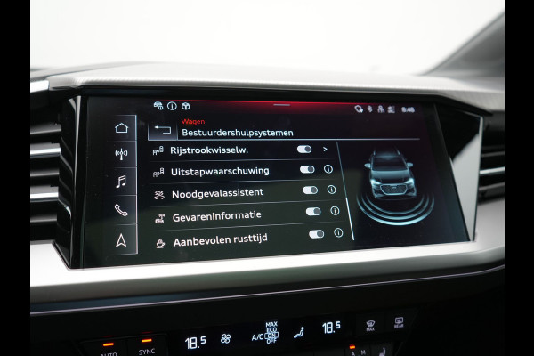 Audi Q4 e-tron 40 S Line 77 kWh 204pk Dealer O.H. | Panodak | Adaptive Cruise | Head Up | Camera | Matrix LED | Camera | Warmtepomp | Sportstoelen Memory & Verwarmd | Stuur Verwarmd | Apple Carplay | Navigatie | DAB |