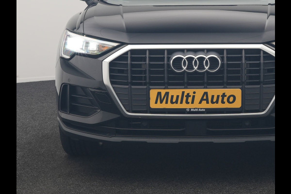 Audi Q3 45 TFSI e Business Edition PHEV 245pk Dealer O.H. | Panodak | Adaptive Cruise | Camera | Alcantara Sportstoelen Verwarmd | Sfeerverlichting | BLIS | Keyless | Apple Carplay | Navigatie | DAB | Plug In Hybrid |