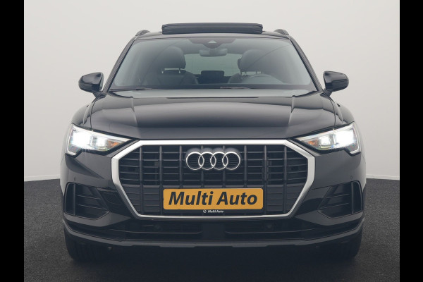 Audi Q3 45 TFSI e Business Edition PHEV 245pk Dealer O.H. | Panodak | Adaptive Cruise | Camera | Alcantara Sportstoelen Verwarmd | Sfeerverlichting | BLIS | Keyless | Apple Carplay | Navigatie | DAB | Plug In Hybrid |