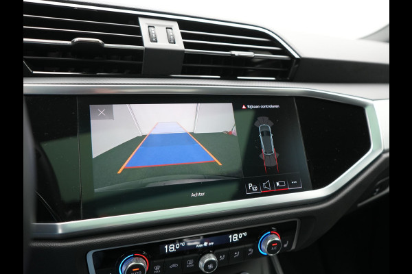 Audi Q3 45 TFSI e Business Edition PHEV 245pk Dealer O.H. | Panodak | Adaptive Cruise | Camera | Alcantara Sportstoelen Verwarmd | Sfeerverlichting | BLIS | Keyless | Apple Carplay | Navigatie | DAB | Plug In Hybrid |