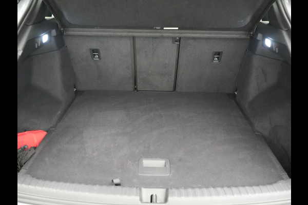 Audi Q4 e-tron 35 2x S Line 55 kWh 170pk Dealer O.H. | Panodak | Lederen Sportstoelen Memory | Adaptive Cruise | Head Up | 360 Camera | Sonos Audio | Matrix LED | Keyless | Blis | Apple Carplay | Navigatie | DAB |