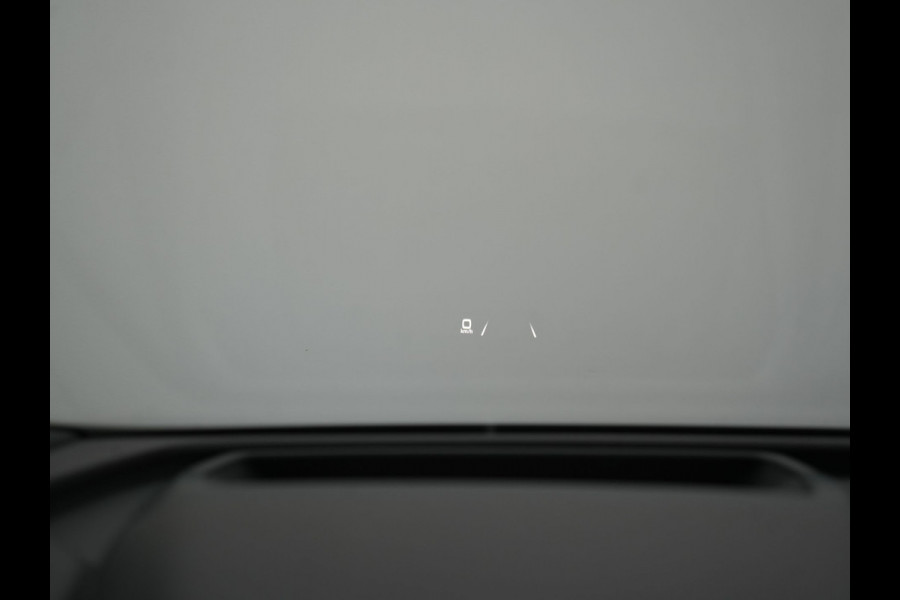 Audi Q4 e-tron 35 2x S Line 55 kWh 170pk Dealer O.H. | Panodak | Lederen Sportstoelen Memory | Adaptive Cruise | Head Up | 360 Camera | Sonos Audio | Matrix LED | Keyless | Blis | Apple Carplay | Navigatie | DAB |