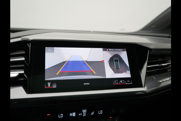 Audi Q4 e-tron 35 2x S Line 55 kWh 170pk Dealer O.H. | Panodak | Lederen Sportstoelen Memory | Adaptive Cruise | Head Up | 360 Camera | Sonos Audio | Matrix LED | Keyless | Blis | Apple Carplay | Navigatie | DAB |