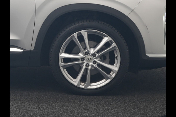 Hyundai Santa Fe 1.6 T-GDI PHEV Premium Sky 266pk Dealer O.H. | Panodak | Adaptive Cruise | Head Up | 360 Camera | Krell Audio | Lederen Sportstoelen Memory & Ventilatie | Keyless | Blis | Stoelen & Stuur Verwarmd | Apple Carplay | Navigatie |  DAB | Plug In Hybrid |