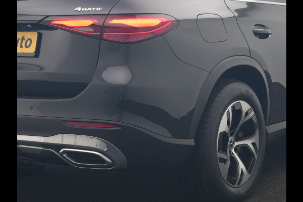 Mercedes-Benz GLC 300e 4MATIC Luxury Line PHEV 313pk Dealer O.H. | Trekhaak Af Fabriek | Adaptive Cruise | 360 Camera | Head Up | Sportstoelen Memory & Verwarmd | BLIS | Apple Carplay | Sfeerverlichting | Navigatie | DAB | Plug In Hybrid |