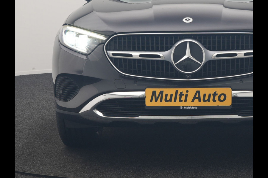 Mercedes-Benz GLC 300e 4MATIC Luxury Line PHEV 313pk Dealer O.H. | Trekhaak Af Fabriek | Adaptive Cruise | 360 Camera | Head Up | Sportstoelen Memory & Verwarmd | BLIS | Apple Carplay | Sfeerverlichting | Navigatie | DAB | Plug In Hybrid |