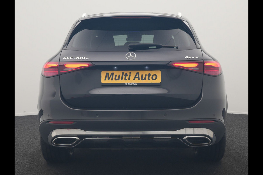 Mercedes-Benz GLC 300e 4MATIC Luxury Line PHEV 313pk Dealer O.H. | Trekhaak Af Fabriek | Adaptive Cruise | 360 Camera | Head Up | Sportstoelen Memory & Verwarmd | BLIS | Apple Carplay | Sfeerverlichting | Navigatie | DAB | Plug In Hybrid |