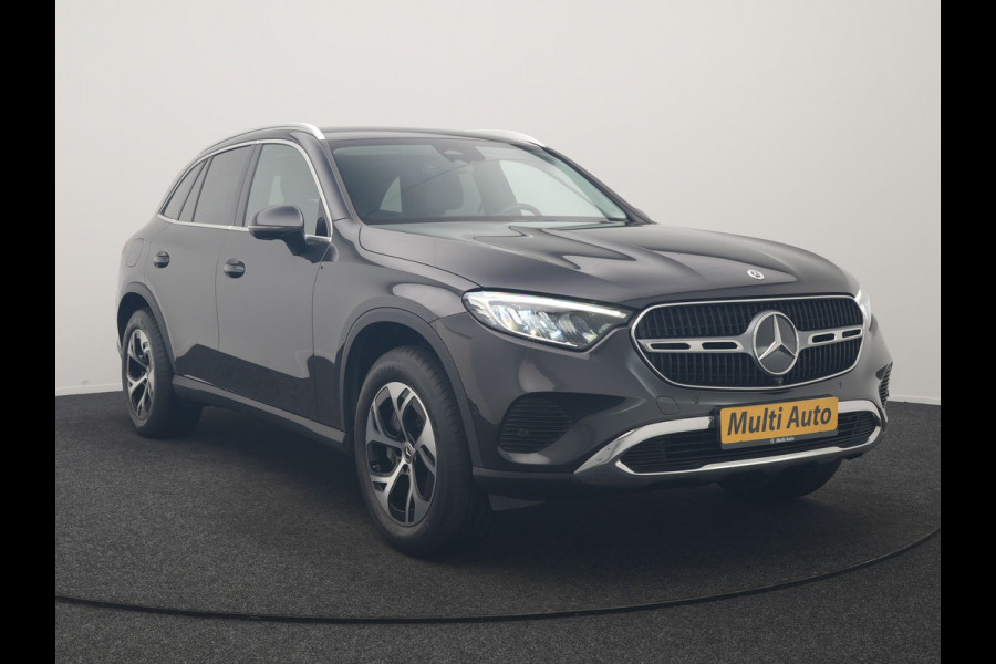 Mercedes-Benz GLC 300e 4MATIC Luxury Line PHEV 313pk Dealer O.H. | Trekhaak Af Fabriek | Adaptive Cruise | 360 Camera | Head Up | Sportstoelen Memory & Verwarmd | BLIS | Apple Carplay | Sfeerverlichting | Navigatie | DAB | Plug In Hybrid |