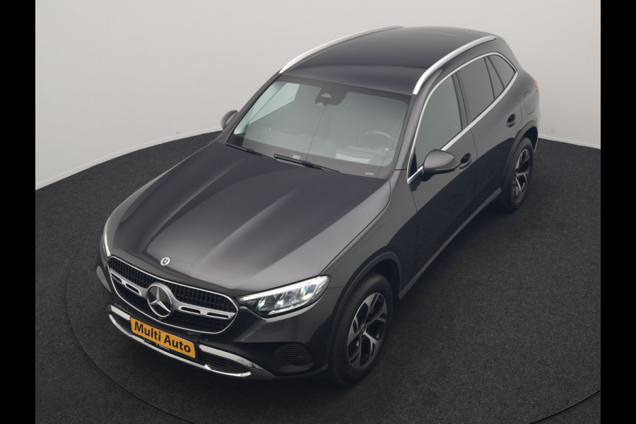 Mercedes-Benz GLC 300e 4MATIC Luxury Line PHEV 313pk Dealer O.H. | Trekhaak Af Fabriek | Adaptive Cruise | 360 Camera | Head Up | Sportstoelen Memory & Verwarmd | BLIS | Apple Carplay | Sfeerverlichting | Navigatie | DAB | Plug In Hybrid |