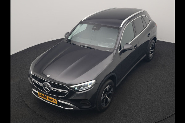 Mercedes-Benz GLC 300e 4MATIC Luxury Line PHEV 313pk Dealer O.H. | Trekhaak Af Fabriek | Adaptive Cruise | 360 Camera | Head Up | Sportstoelen Memory & Verwarmd | BLIS | Apple Carplay | Sfeerverlichting | Navigatie | DAB | Plug In Hybrid |