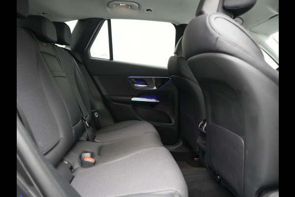 Mercedes-Benz GLC 300e 4MATIC Luxury Line PHEV 313pk Dealer O.H. | Trekhaak Af Fabriek | Adaptive Cruise | 360 Camera | Head Up | Sportstoelen Memory & Verwarmd | BLIS | Apple Carplay | Sfeerverlichting | Navigatie | DAB | Plug In Hybrid |