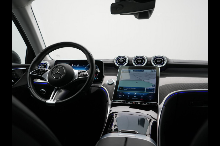 Mercedes-Benz GLC 300e 4MATIC Luxury Line PHEV 313pk Dealer O.H. | Trekhaak Af Fabriek | Adaptive Cruise | 360 Camera | Head Up | Sportstoelen Memory & Verwarmd | BLIS | Apple Carplay | Sfeerverlichting | Navigatie | DAB | Plug In Hybrid |