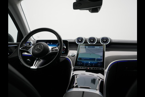 Mercedes-Benz GLC 300e 4MATIC Luxury Line PHEV 313pk Dealer O.H. | Trekhaak Af Fabriek | Adaptive Cruise | 360 Camera | Head Up | Sportstoelen Memory & Verwarmd | BLIS | Apple Carplay | Sfeerverlichting | Navigatie | DAB | Plug In Hybrid |