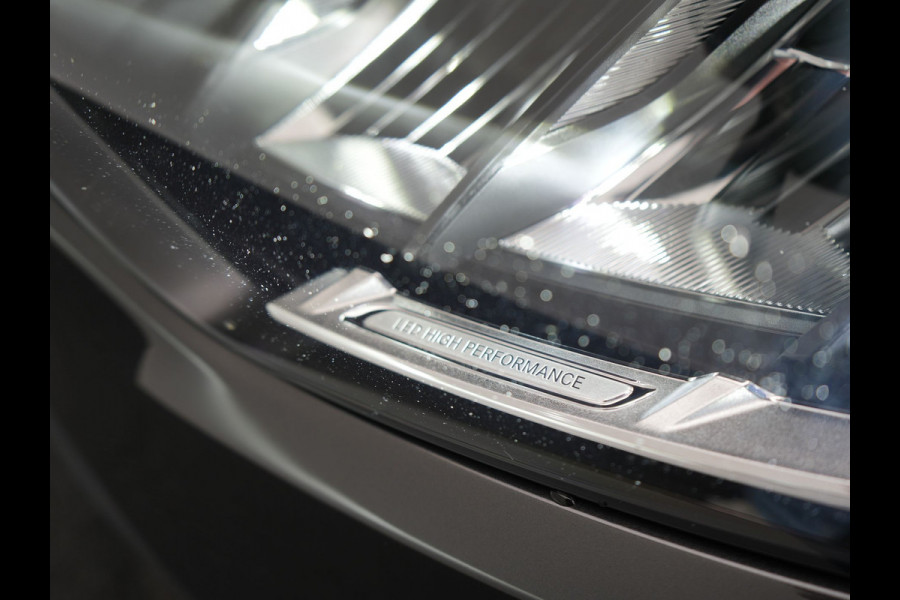 Mercedes-Benz GLC 300e 4MATIC Luxury Line PHEV 313pk Dealer O.H. | Trekhaak Af Fabriek | Adaptive Cruise | 360 Camera | Head Up | Sportstoelen Memory & Verwarmd | BLIS | Apple Carplay | Sfeerverlichting | Navigatie | DAB | Plug In Hybrid |