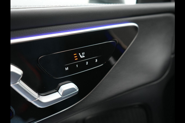 Mercedes-Benz GLC 300e 4MATIC Luxury Line PHEV 313pk Dealer O.H. | Trekhaak Af Fabriek | Adaptive Cruise | 360 Camera | Head Up | Sportstoelen Memory & Verwarmd | BLIS | Apple Carplay | Sfeerverlichting | Navigatie | DAB | Plug In Hybrid |