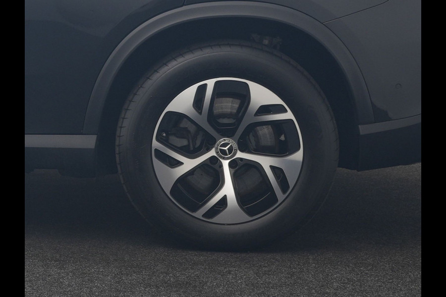 Mercedes-Benz GLC 300e 4MATIC Luxury Line PHEV 313pk Dealer O.H. | Trekhaak Af Fabriek | Adaptive Cruise | 360 Camera | Head Up | Sportstoelen Memory & Verwarmd | BLIS | Apple Carplay | Sfeerverlichting | Navigatie | DAB | Plug In Hybrid |