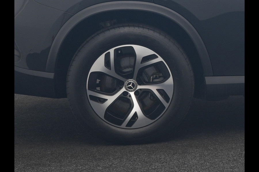 Mercedes-Benz GLC 300e 4MATIC Luxury Line PHEV 313pk Dealer O.H. | Trekhaak Af Fabriek | Adaptive Cruise | 360 Camera | Head Up | Sportstoelen Memory & Verwarmd | BLIS | Apple Carplay | Sfeerverlichting | Navigatie | DAB | Plug In Hybrid |