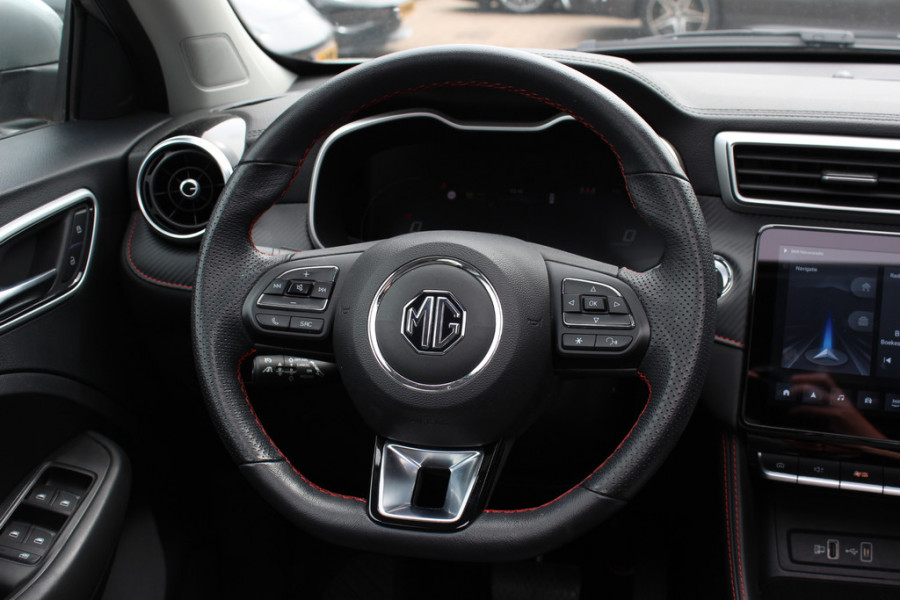 MG Mg zs ev EV Long Range Luxury 70 kWh / Panoramadak / Camera / Leder / CarPlay / Keyless / 17'' / Stoelverwarming / Dodehoek / DAB / ACC