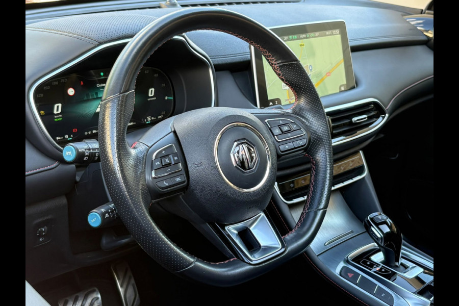 MG EHS 1.5 TGDI Luxury Pano,Trekhaak,Dealer onderh.