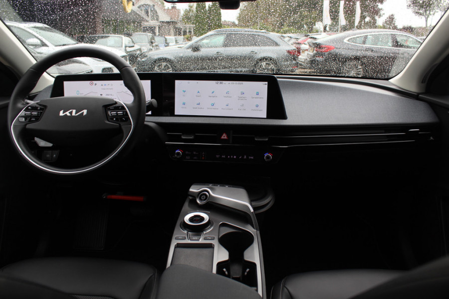 Kia Ev6 Light Edition 58 kWh / SOH 100% / Camera / Navigatie / Keyless / 19'' / DAB  / Stuur+Stoelverwarming / Dodehoek / ACC